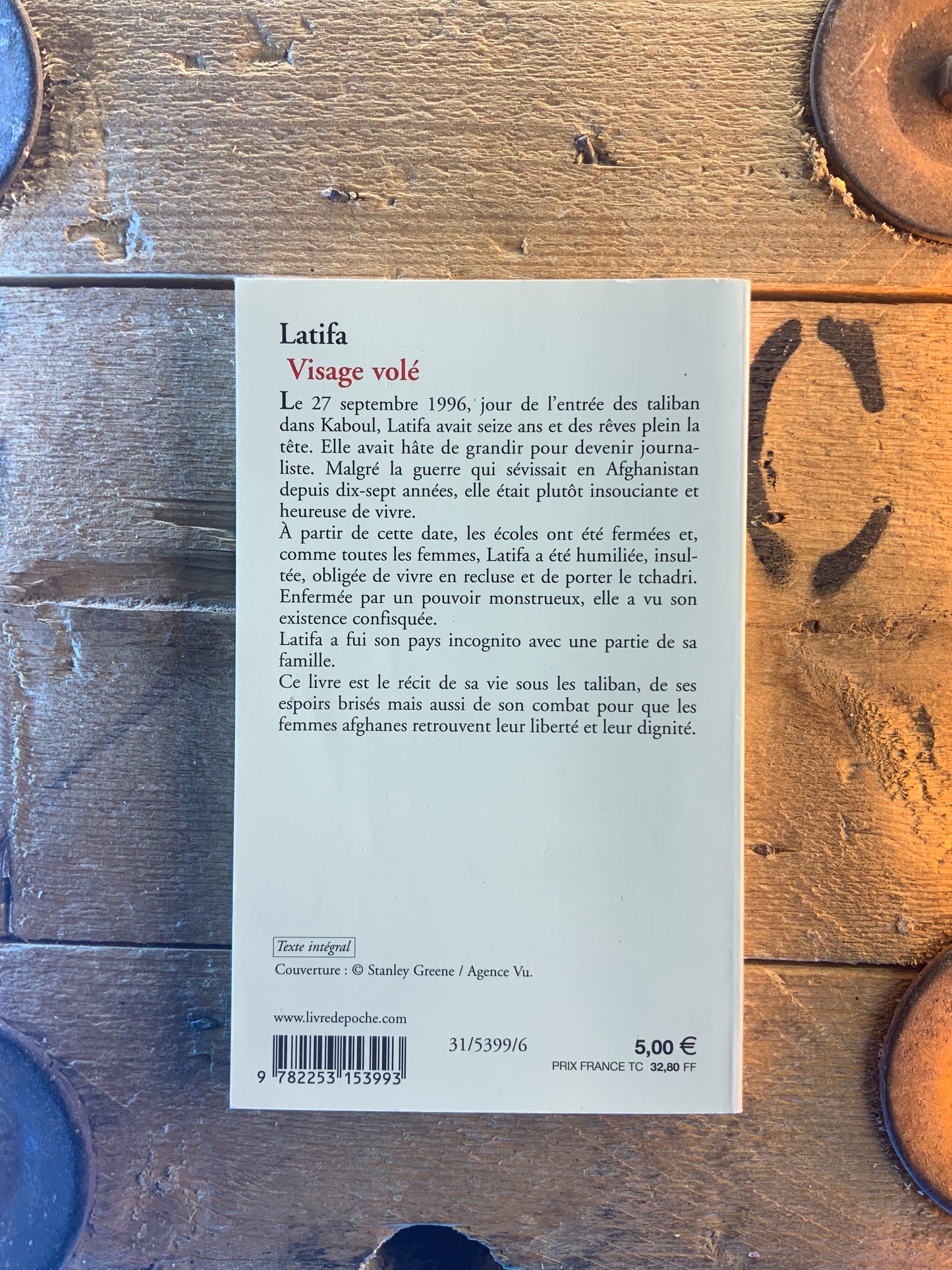 Visage volé - Latifa