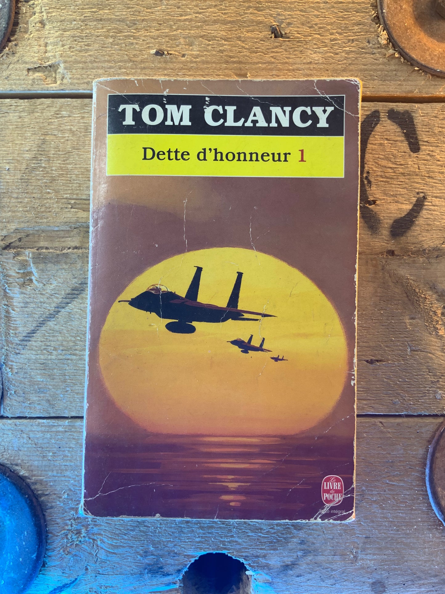 Dette d’honneur , Tom Clancy