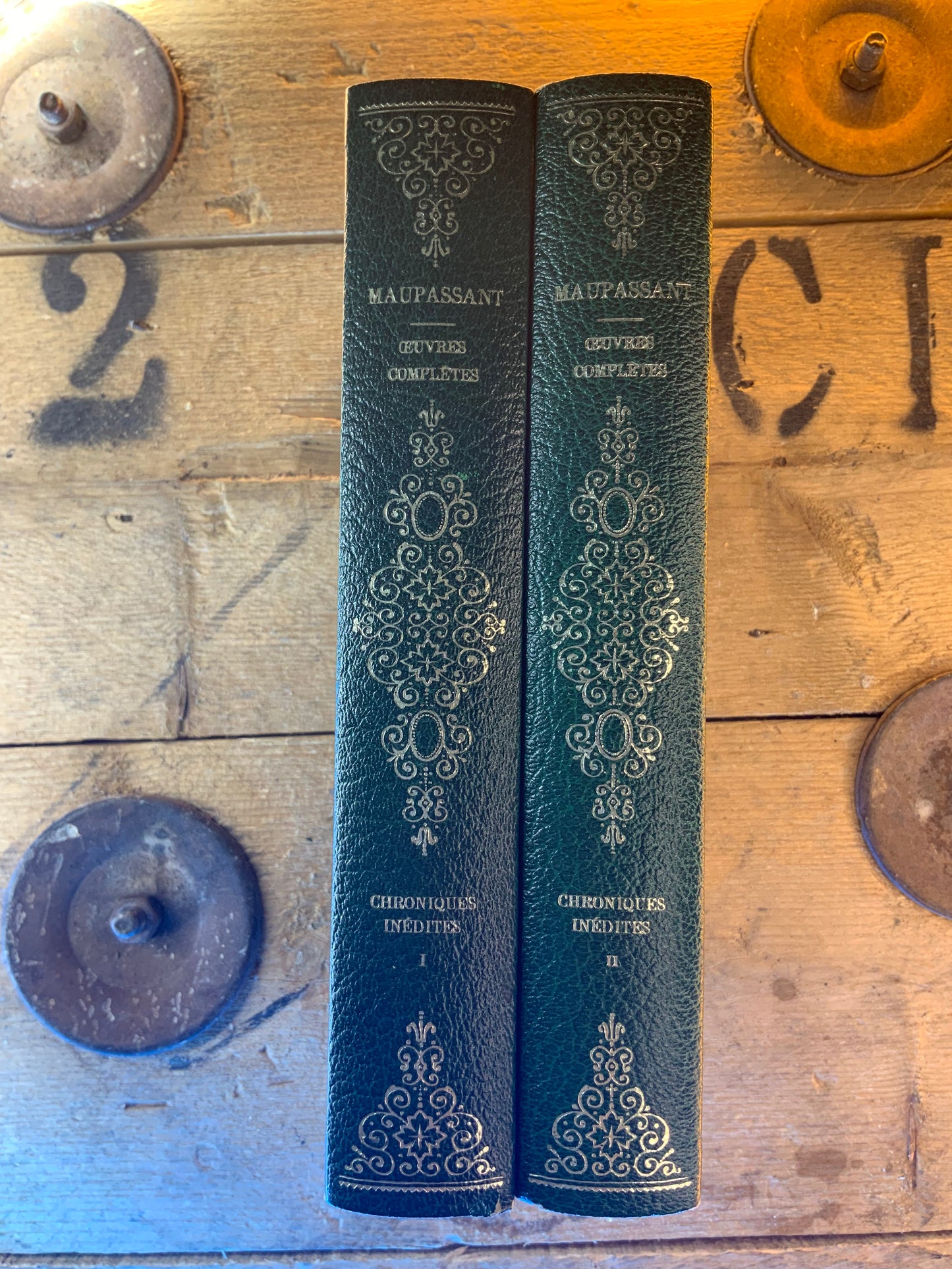 Chroniques inédites , Guy de Maupassant (en 2 tomes)